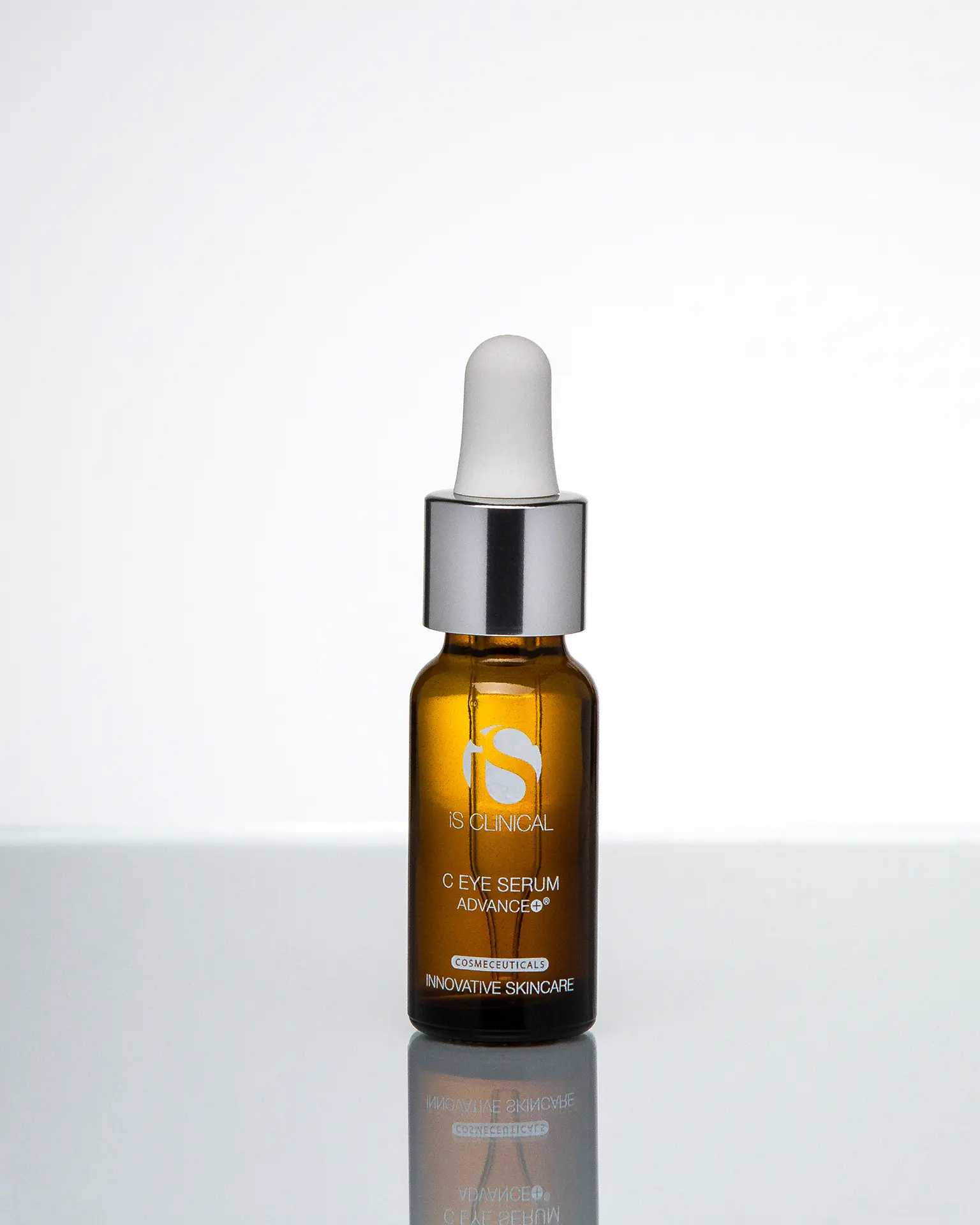 Multifunkční produkty pro péči o oční okolí od iS Clinical - C Eye Serum Advance+