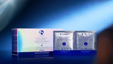 Nový Extra Strength Active Peel Brightening System