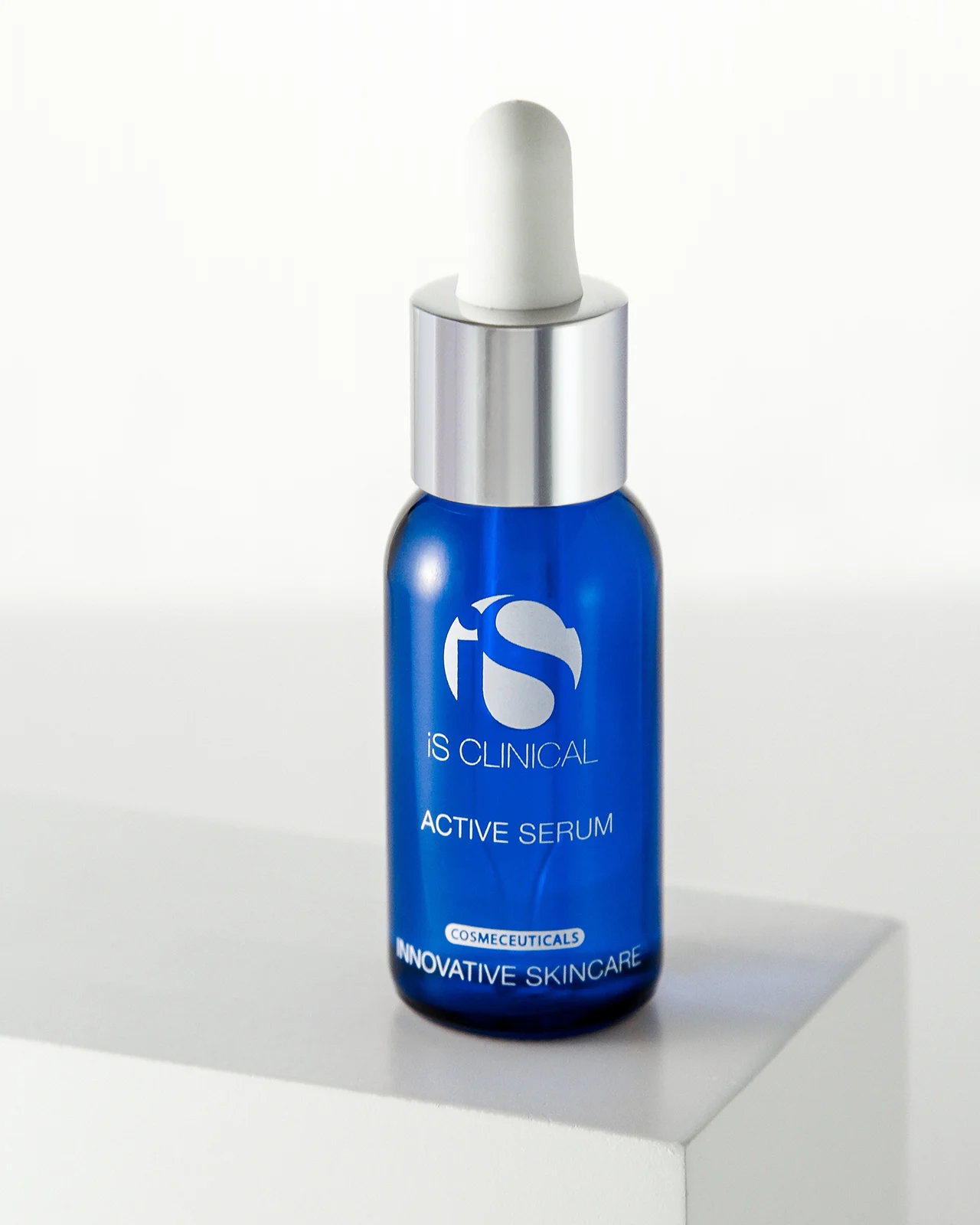 10 sér iS Clinical pro různé problémy pleti - Active Serum