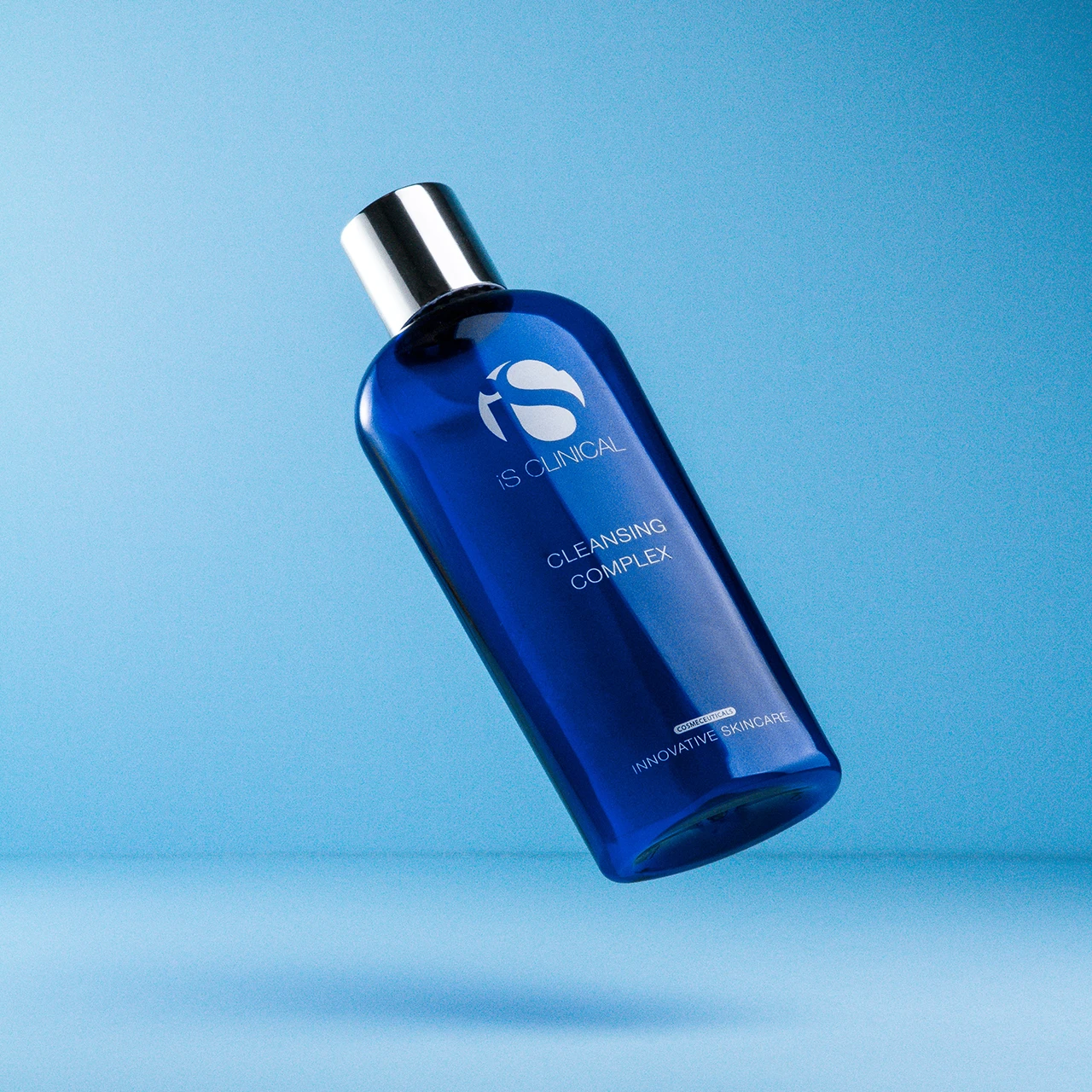 Doporučená péče o pleť po fyzické aktivitě s Cleansing Complex