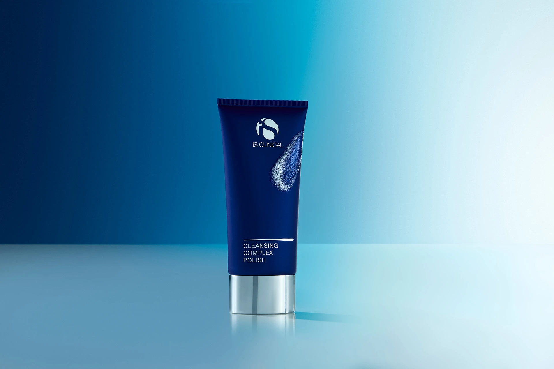Podívejme se podrobně na čtyři čisticí přípravky iS Clinical - Cleansing Complex Polish