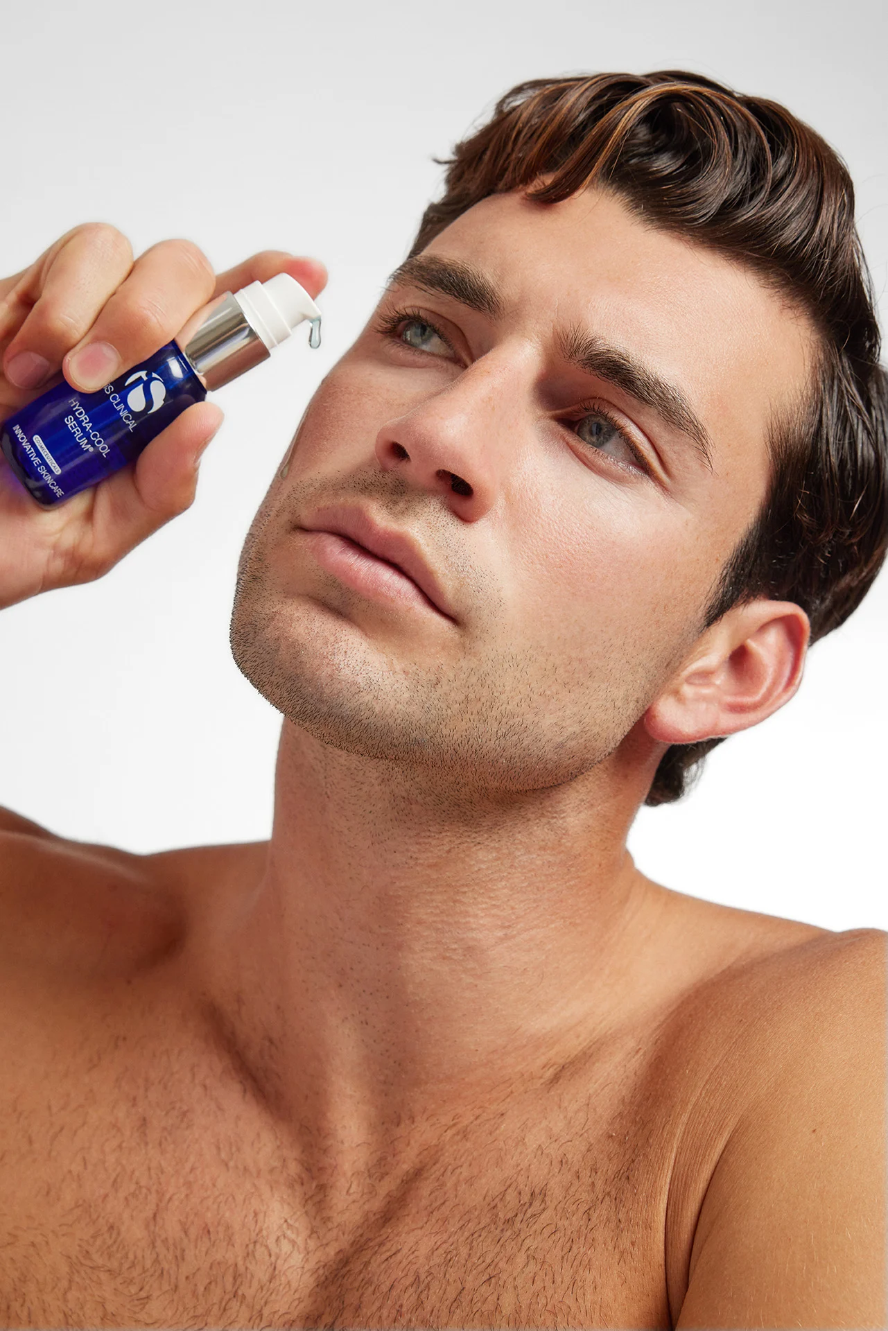 Vaše ideální péče o pleť s iS Clinical - Hydra-Cool Serum